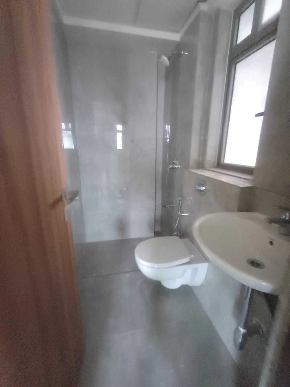 1 BHK Flat for Rent in Sheth irene, Malad West